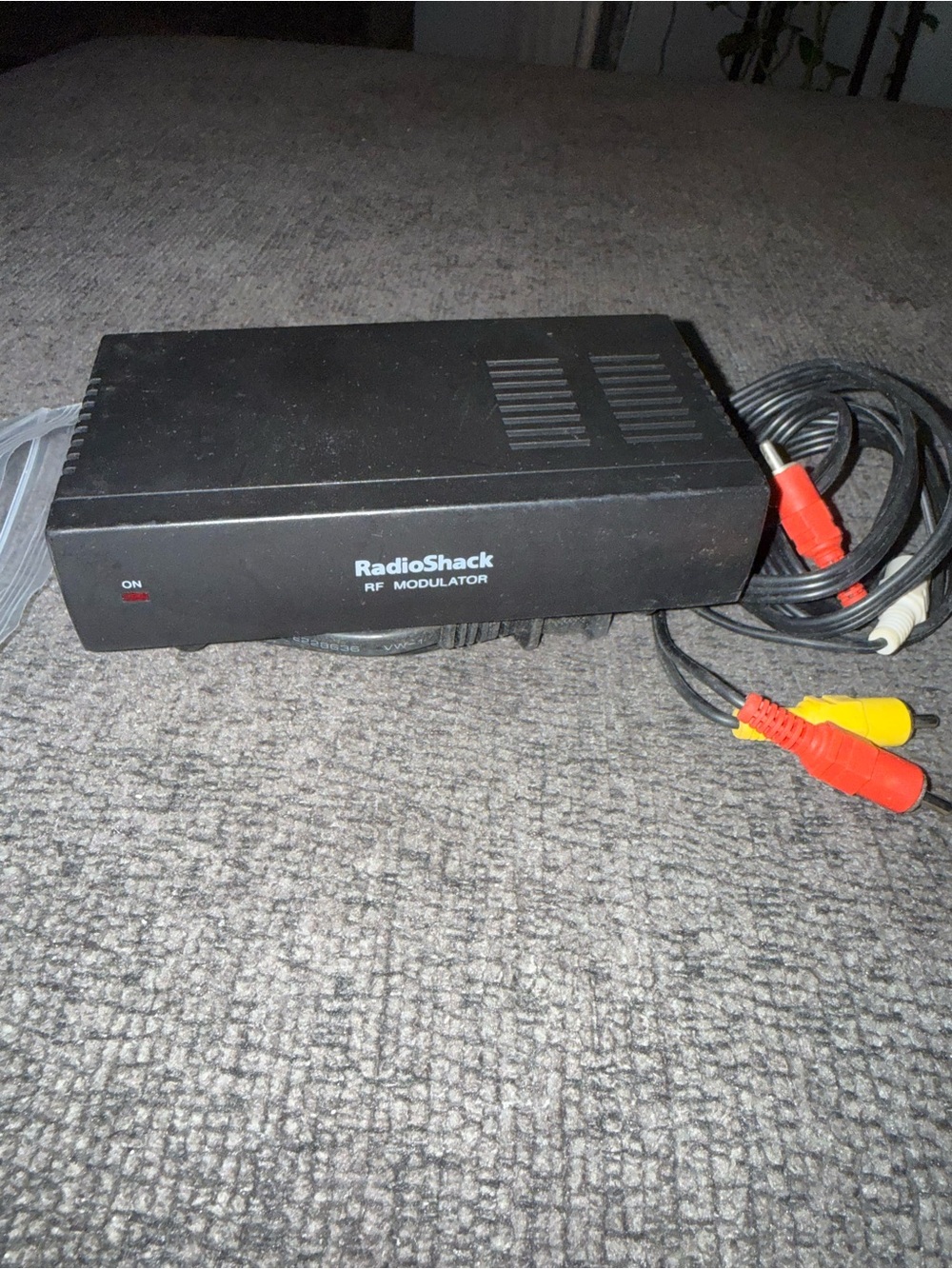 RadioShack 15-1214 RF Modulator DVD Install Kit RCA S-Video Coax Cables Manuals
